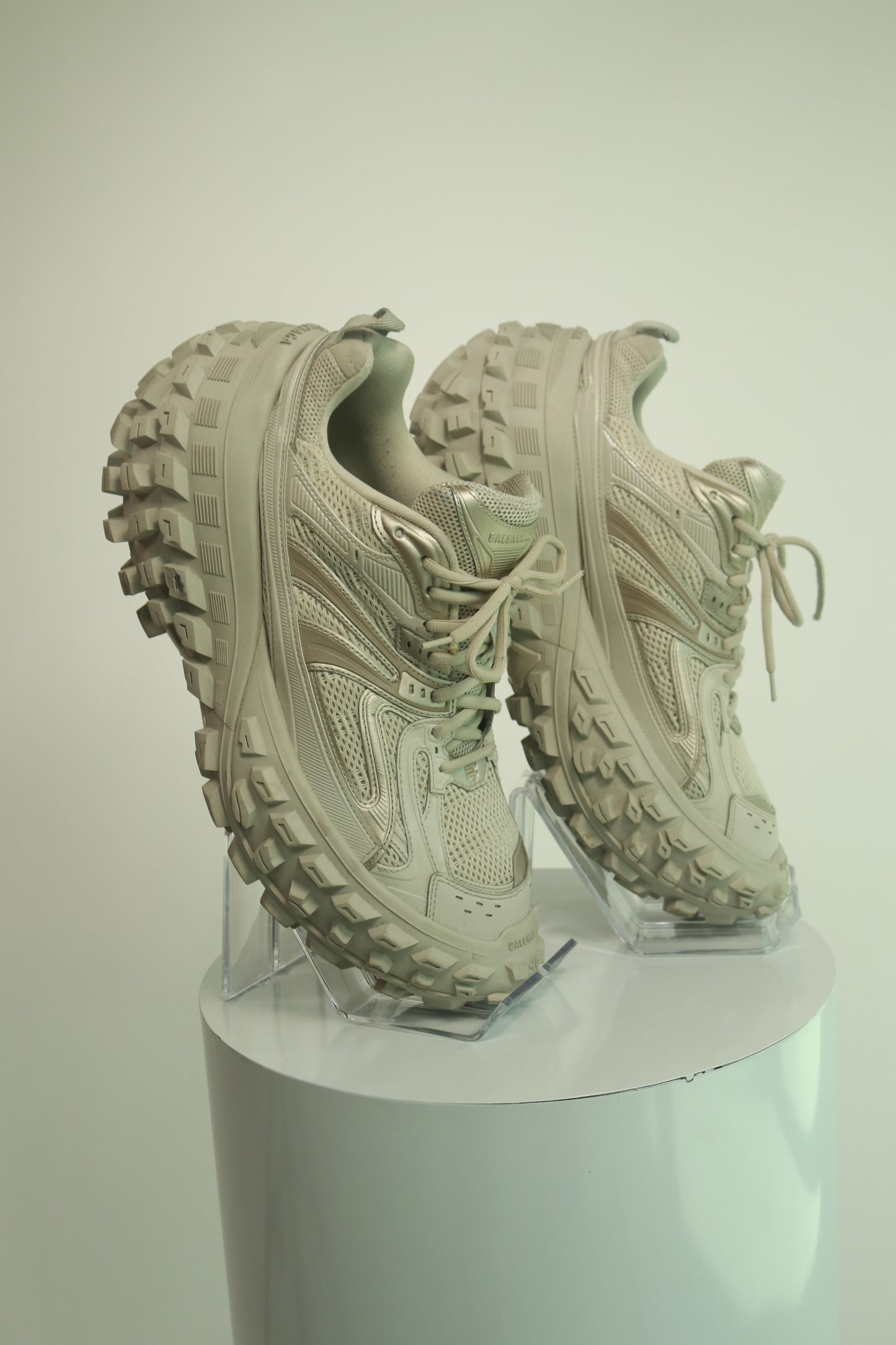 Balenciaga Bouncer Sneaker