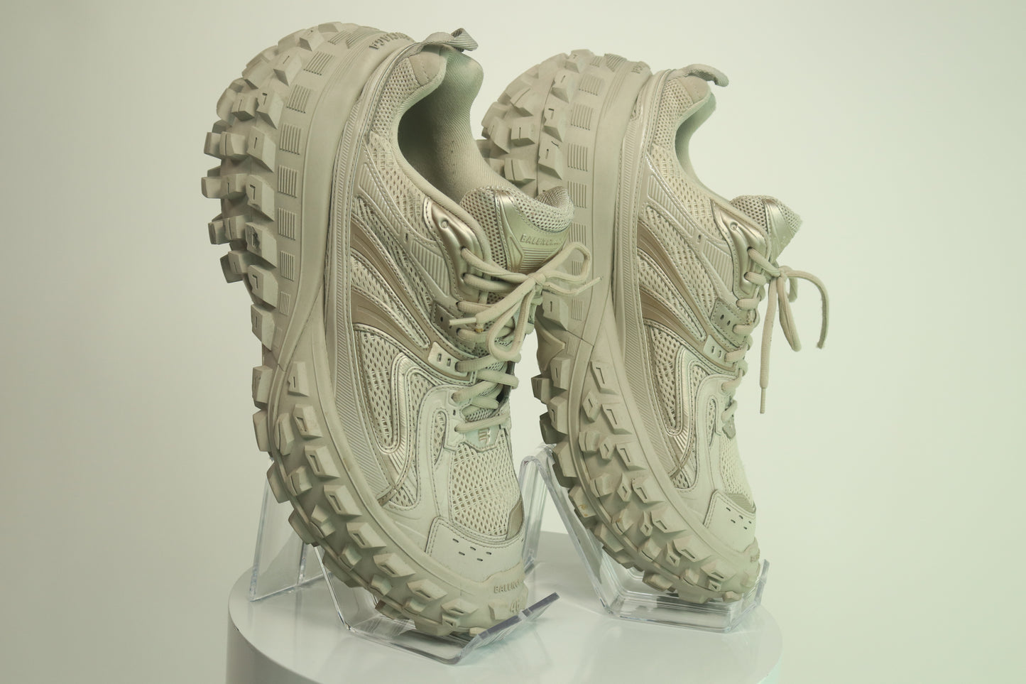 Balenciaga Bouncer Sneaker