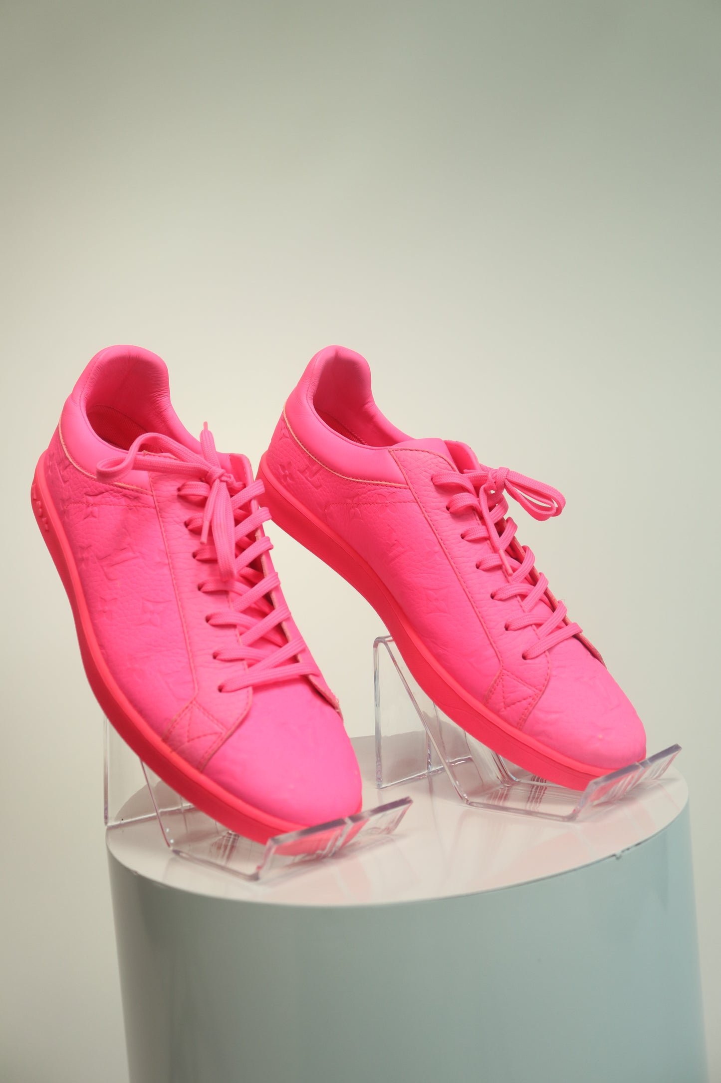 Louis Vuitton	Luxembourg Leather Sneakers