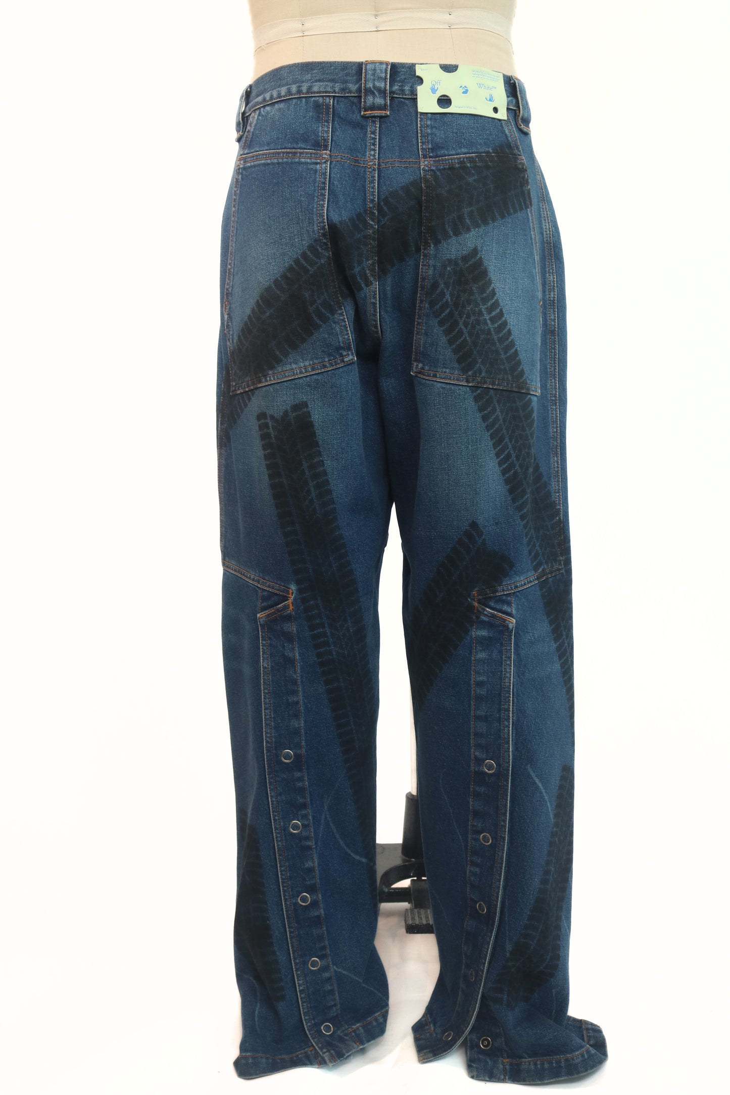 Off-White Cargo Jeans